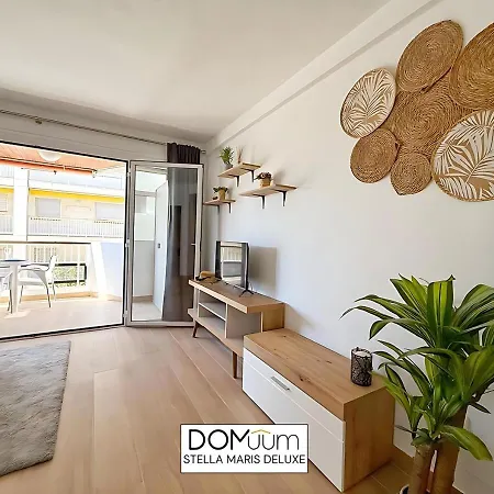 Domuum Holidays Apartment *
